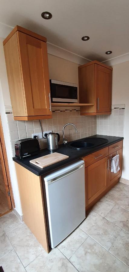 Quiet, Cosy Annexe Room Rough Close Bagian luar foto